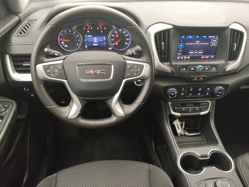 Used 2024 GMC Terrain SLE AWD/4WD image 22