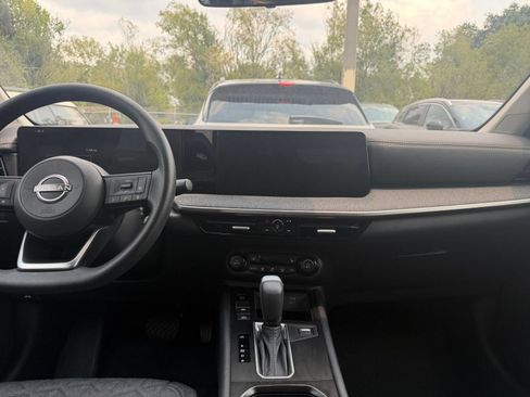 Used 2026 Nissan Kicks SV w/ Cold Weather Package AWD/4WD image 17