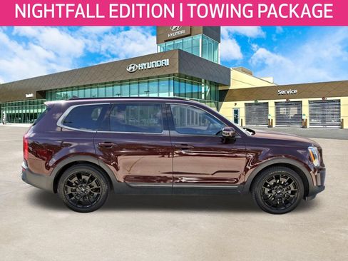 Used 2022 Kia Telluride SX w/ Nightfall Edition Package AWD/4WD image 4