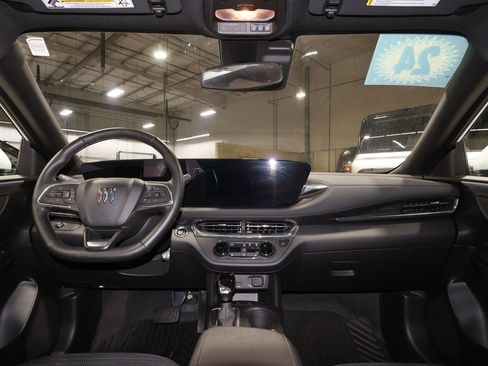 Certified 2024 Buick Envista Preferred w/ Convenience I Package image 28