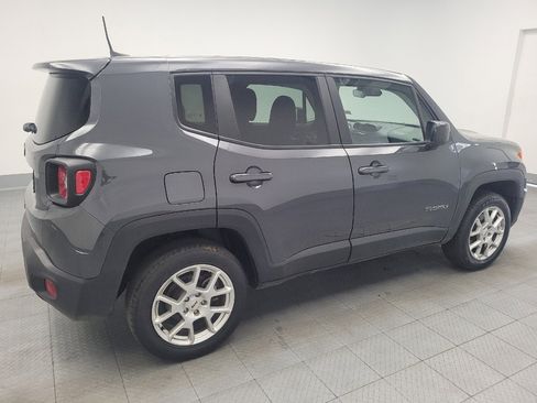 Used 2023 Jeep Renegade Latitude AWD/4WD image 10