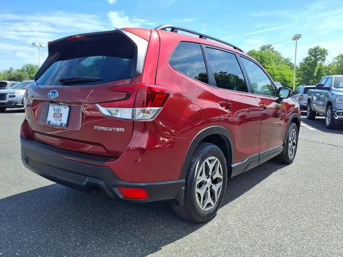 Used 2023 Subaru Forester Premium AWD/4WD image 20
