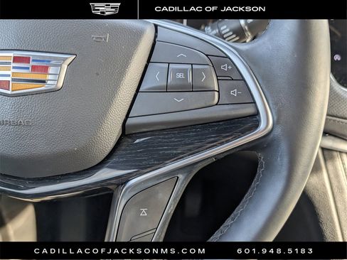 Used 2025 Cadillac XT5 Premium Luxury image 12