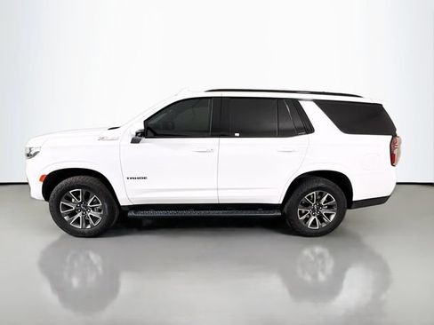 Used 2024 Chevrolet Tahoe Z71 w/ Luxury Package AWD/4WD image 5