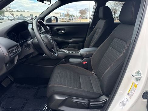 Certified 2023 Honda HR-V Sport image 12