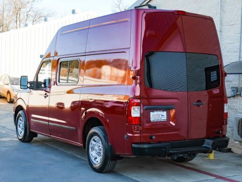 Used 2021 Nissan NV 3500 SV w/ Back Door Glass Package image 8