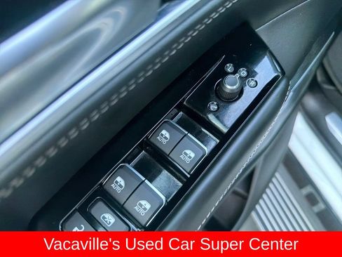 Used 2023 Jeep Grand Wagoneer Series II AWD/4WD image 11