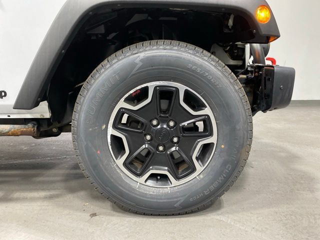 Used 2015 Jeep Wrangler Unlimited Rubicon AWD/4WD image 29