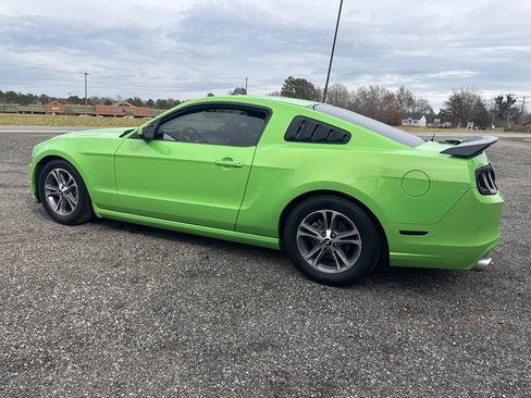 Used 2014 Ford Mustang Premium image 8
