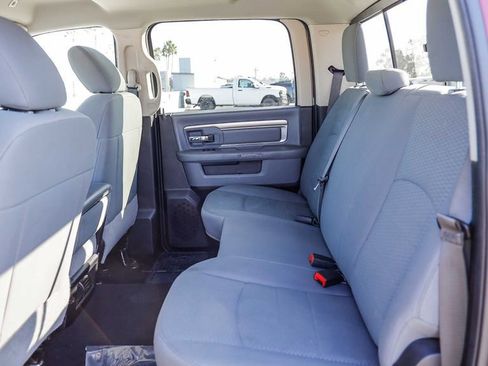 Used 2019 RAM 1500 Classic SLT image 19