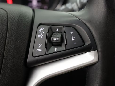 Used 2018 Chevrolet Trax LT w/ LT Convenience Package FWD image 23