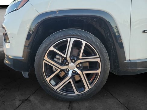 Used 2024 Jeep Compass Limited w/ Elite Group AWD/4WD image 14