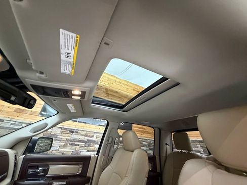 Used 2017 RAM 1500 Laramie w/ Convenience Group AWD/4WD image 43