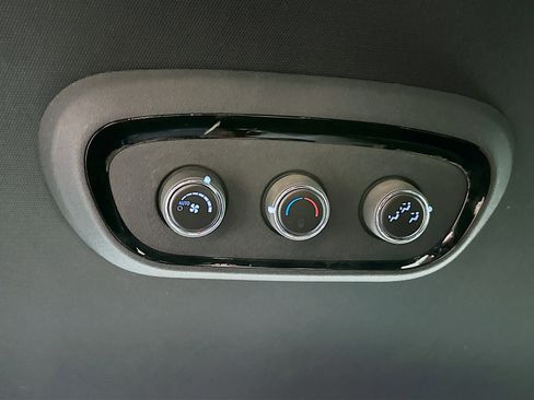 Used 2025 Dodge Durango GT image 24