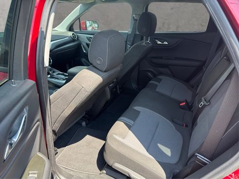 Used 2025 Chevrolet Blazer LT AWD/4WD image 12