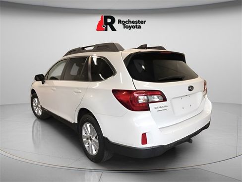 Used 2016 Subaru Outback 2.5i Premium image 9