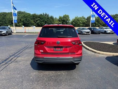 Used 2022 Volkswagen Tiguan SE AWD/4WD image 5