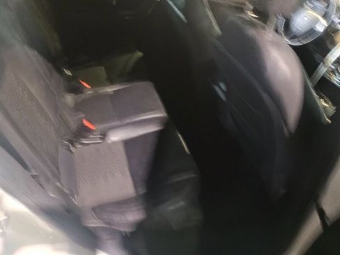 Used 2019 Land Rover Discovery Sport SE image 26