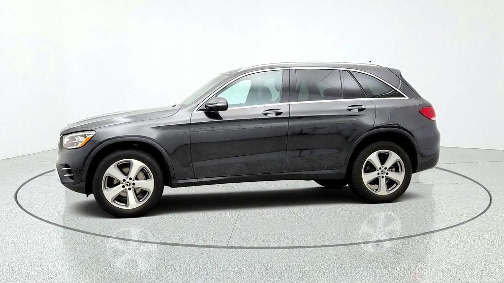 Used 2022 Mercedes-Benz GLC 300 image 8
