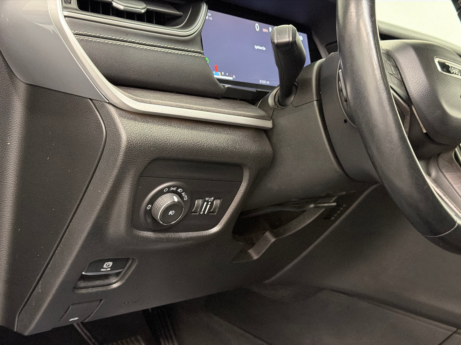 Used 2021 Jeep Grand Cherokee L Limited AWD/4WD image 18