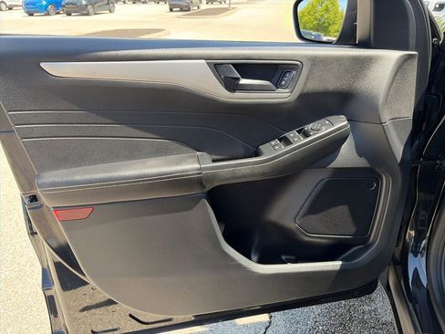 Used 2022 Ford Escape SE AWD/4WD image 13