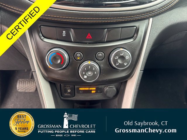 Used 2022 Chevrolet Trax LT w/ LT Convenience Package AWD/4WD image 13