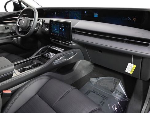 New 2026 Lincoln Nautilus Reserve image 15