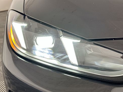 Used 2025 BMW 430i Coupe image 9