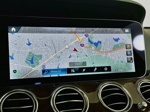 Used 2023 Mercedes-Benz E 350 4MATIC Sedan image 22