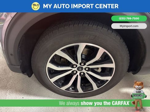 Used 2021 Ford Explorer ST w/ Equipment Group 401A image 9