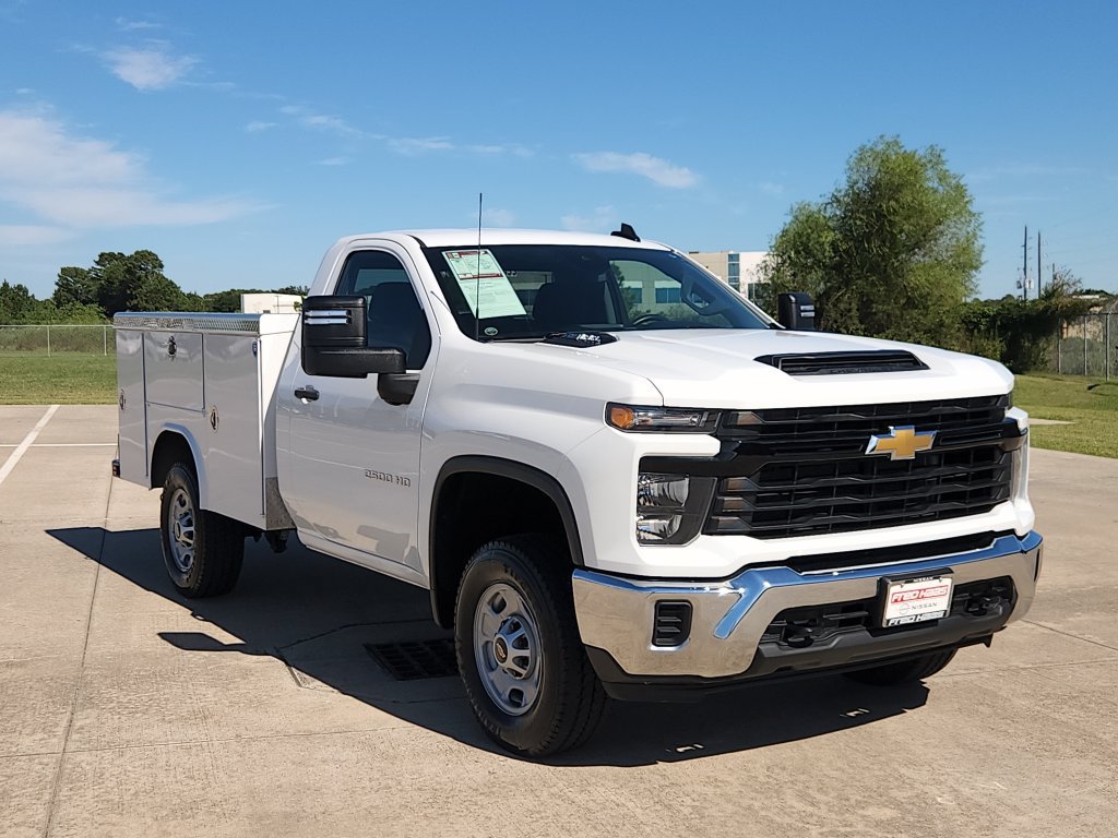 Used 2024 Chevrolet Silverado 2500 W/T AWD/4WD image 3
