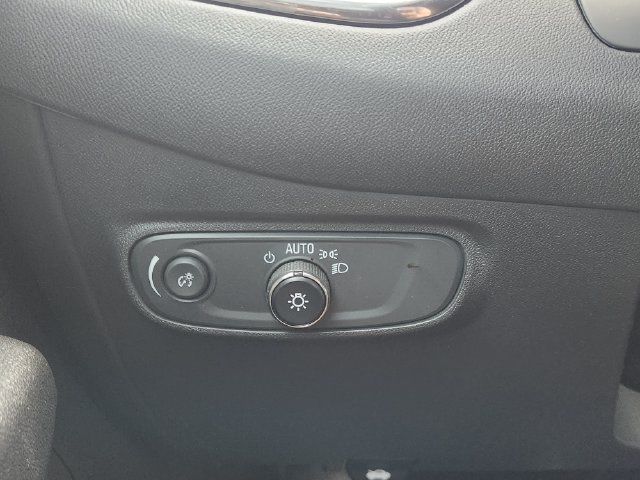 Used 2024 Chevrolet Equinox LS w/ LS Convenience Package FWD image 24
