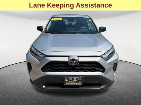 Certified 2025 Toyota RAV4 LE AWD/4WD image 4