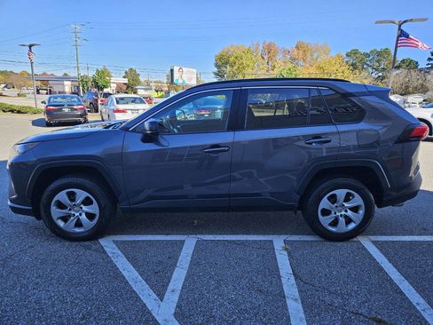 Used 2021 Toyota RAV4 LE image 2