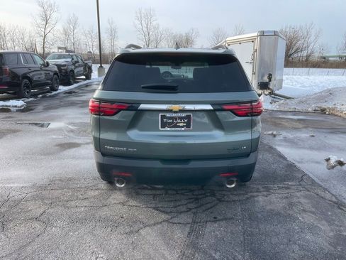 Used 2023 Chevrolet Traverse LT image 6