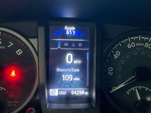 Used 2023 Toyota Tacoma TRD Off-Road image 15