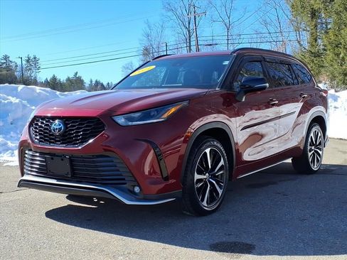 Used 2021 Toyota Highlander XSE image 28