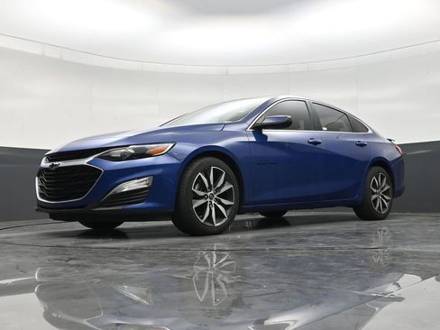 Used 2023 Chevrolet Malibu RS FWD image 21