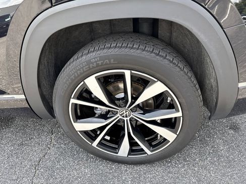 Used 2024 Volkswagen Atlas SEL Premium R-Line AWD/4WD image 21