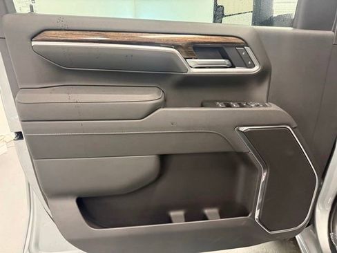 New 2026 GMC Sierra 3500 SLE w/ SLE Convenience Package AWD/4WD image 9