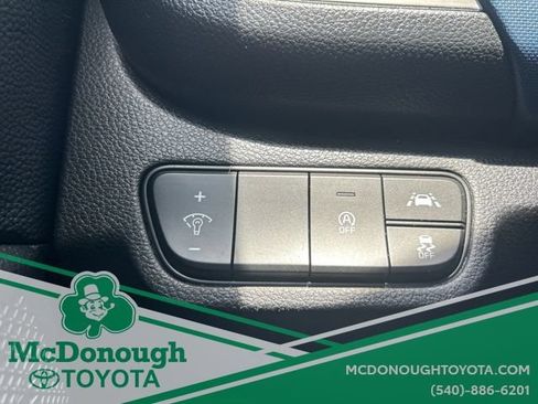 Used 2023 Kia Seltos S w/ Navigation Package AWD/4WD image 16