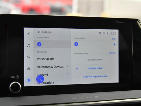 Used 2024 Toyota Prius LE image 18