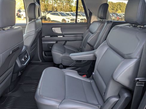 Certified 2025 Ford Expedition Max Active image 16