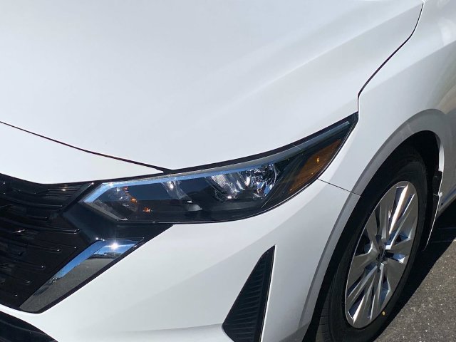 Used 2024 Nissan Sentra S FWD image 5