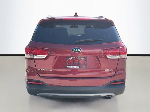 Used 2018 Kia Sorento EX image 7