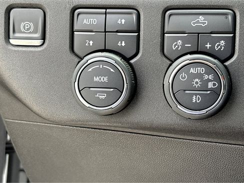 Used 2024 Chevrolet Silverado 1500 RST w/ All Star Edition Plus image 10