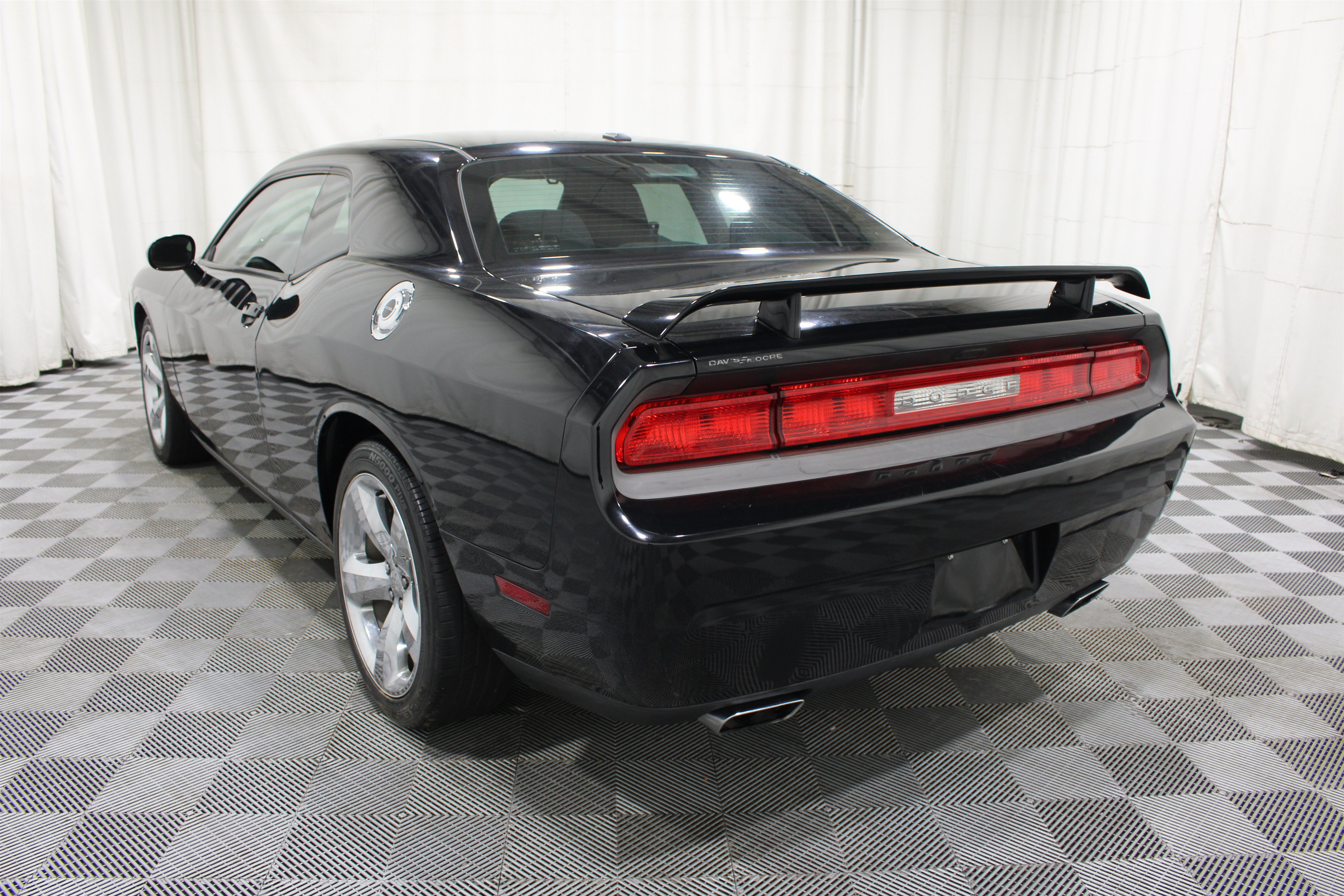 Used 2012 Dodge Challenger R/T RWD image 25