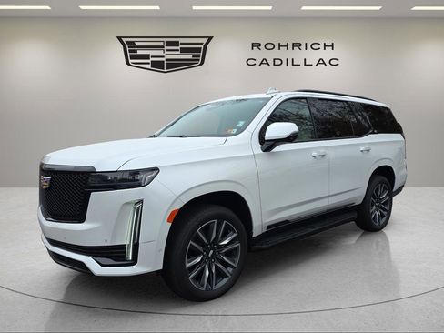 Certified 2024 Cadillac Escalade Sport Platinum w/ Heavy-Duty Trailer Package image 1