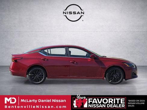 New 2026 Nissan Altima 2.5 SV FWD image 6