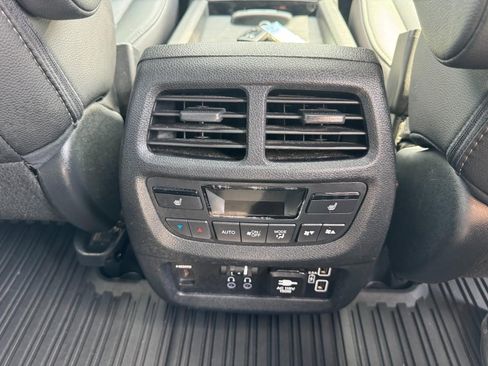 Used 2020 Honda Pilot Elite image 17